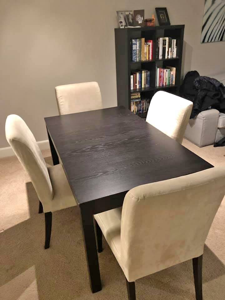 Expandable Table and Six Chairs