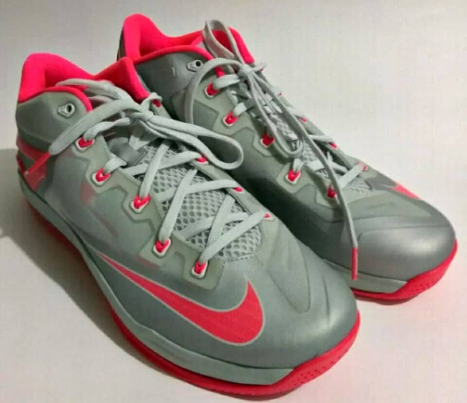 Nike Max LeBron XI Men's Shoes Sz. 12