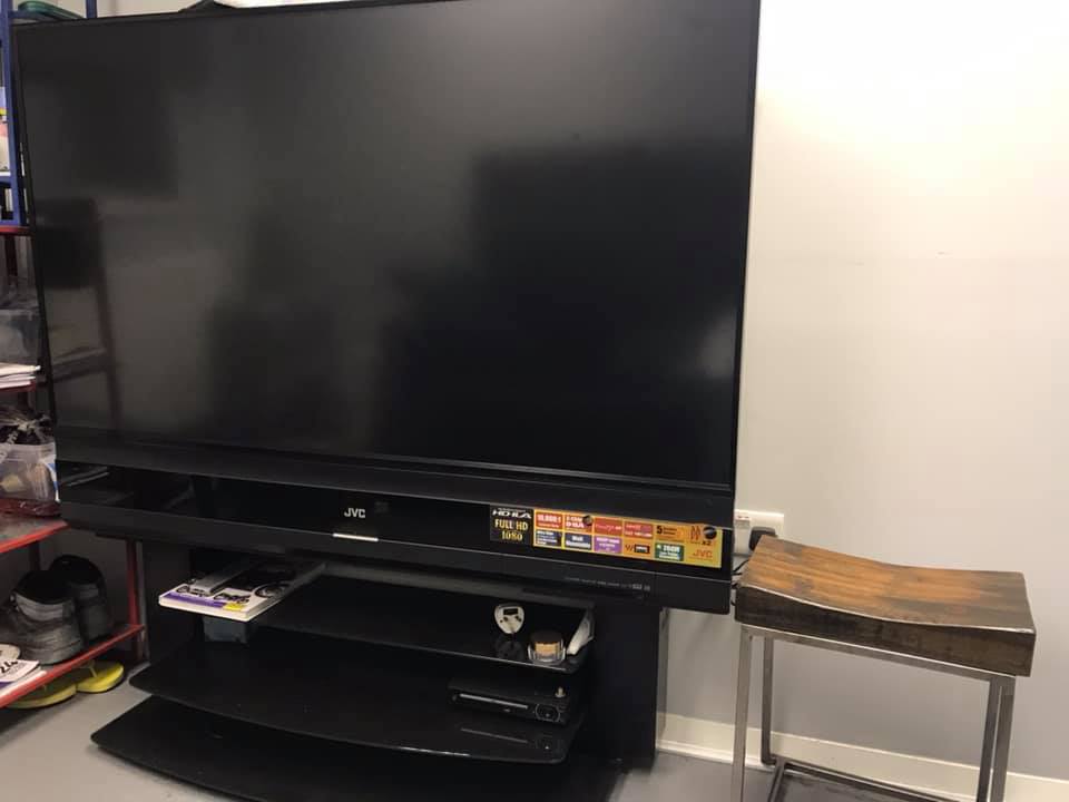 Jvc 65” inch tv full hd 1080