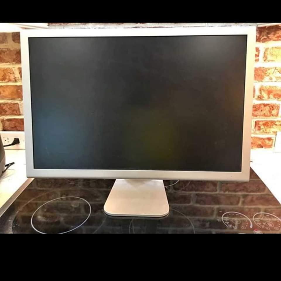 Apple monitor 23