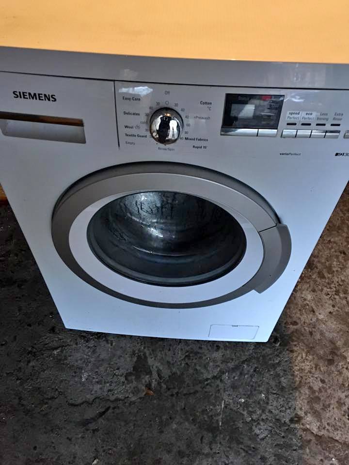 Wash machine Siemens