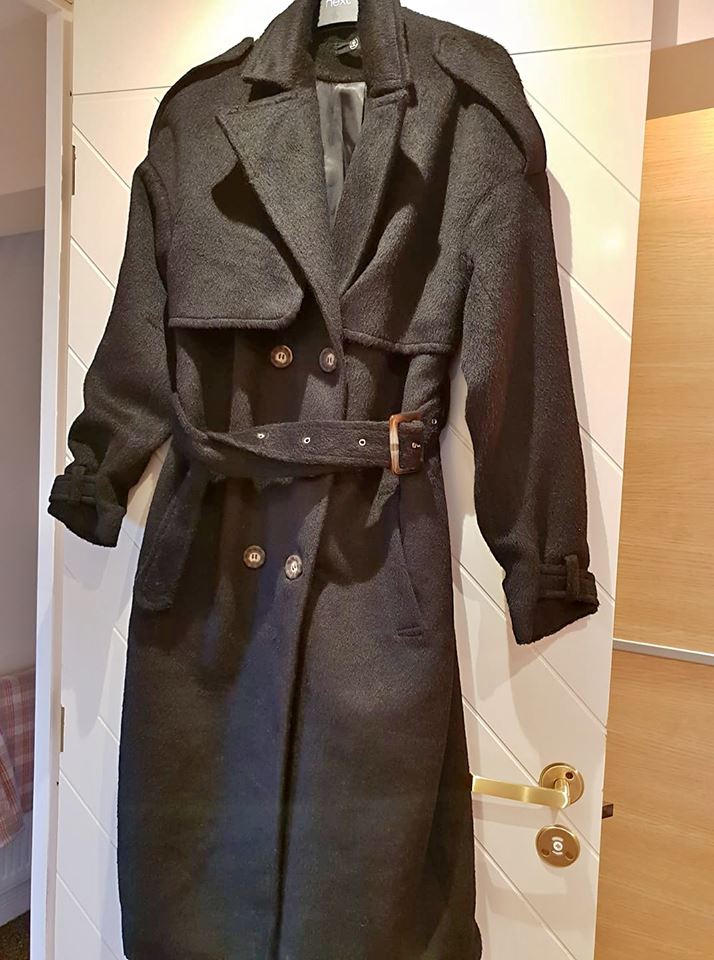 Missguided black coat size 8